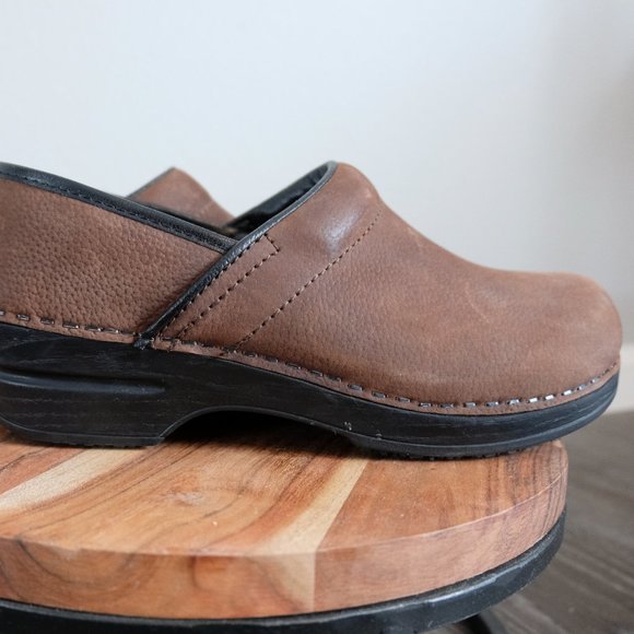 Sanita Textured Oil Brown Leather Clogs - Picture 3 of 7